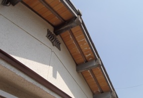 加古川市M様邸:垂木・軒天塗装ビフォー