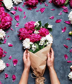 ギフトの祝花 葬儀の供花 花選びで悩んだら兵庫県たつの市の九重生花店へ